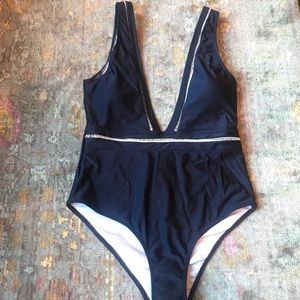 Cupshe Navy Plunge One Piece NWT